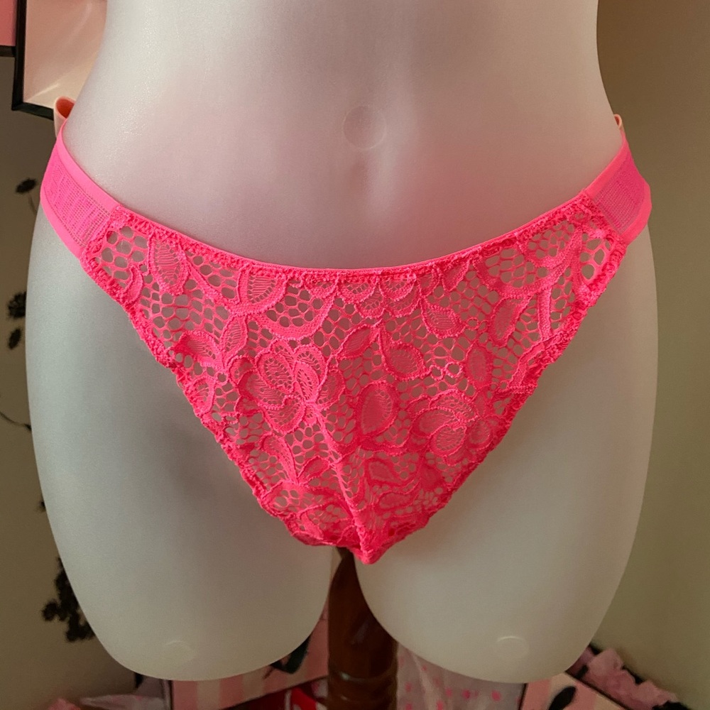 Victoria’s Secret very sexy hot pink panty XL